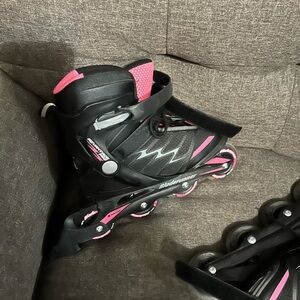 Bladerunner in lane skates size 8